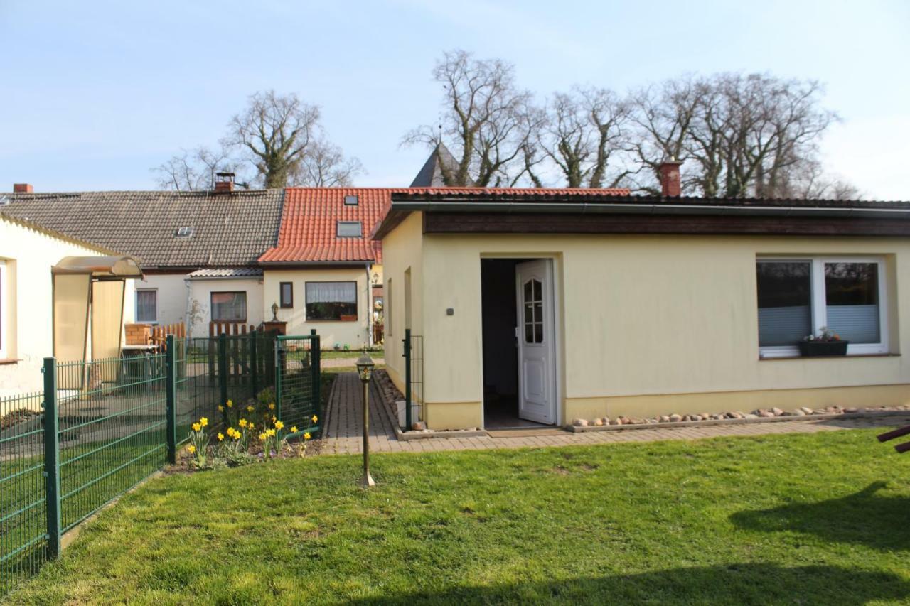 Bungalow Gross Dratow Esterno foto